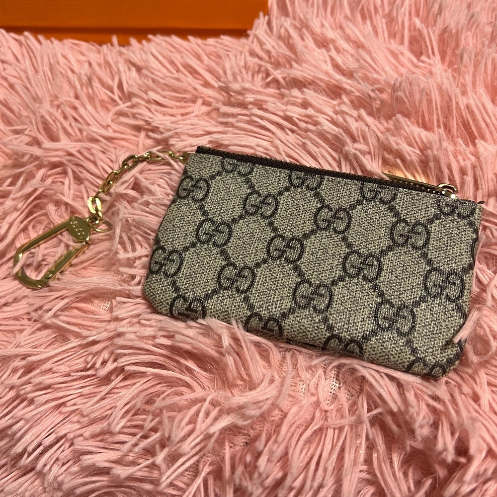 Keypouch wallet